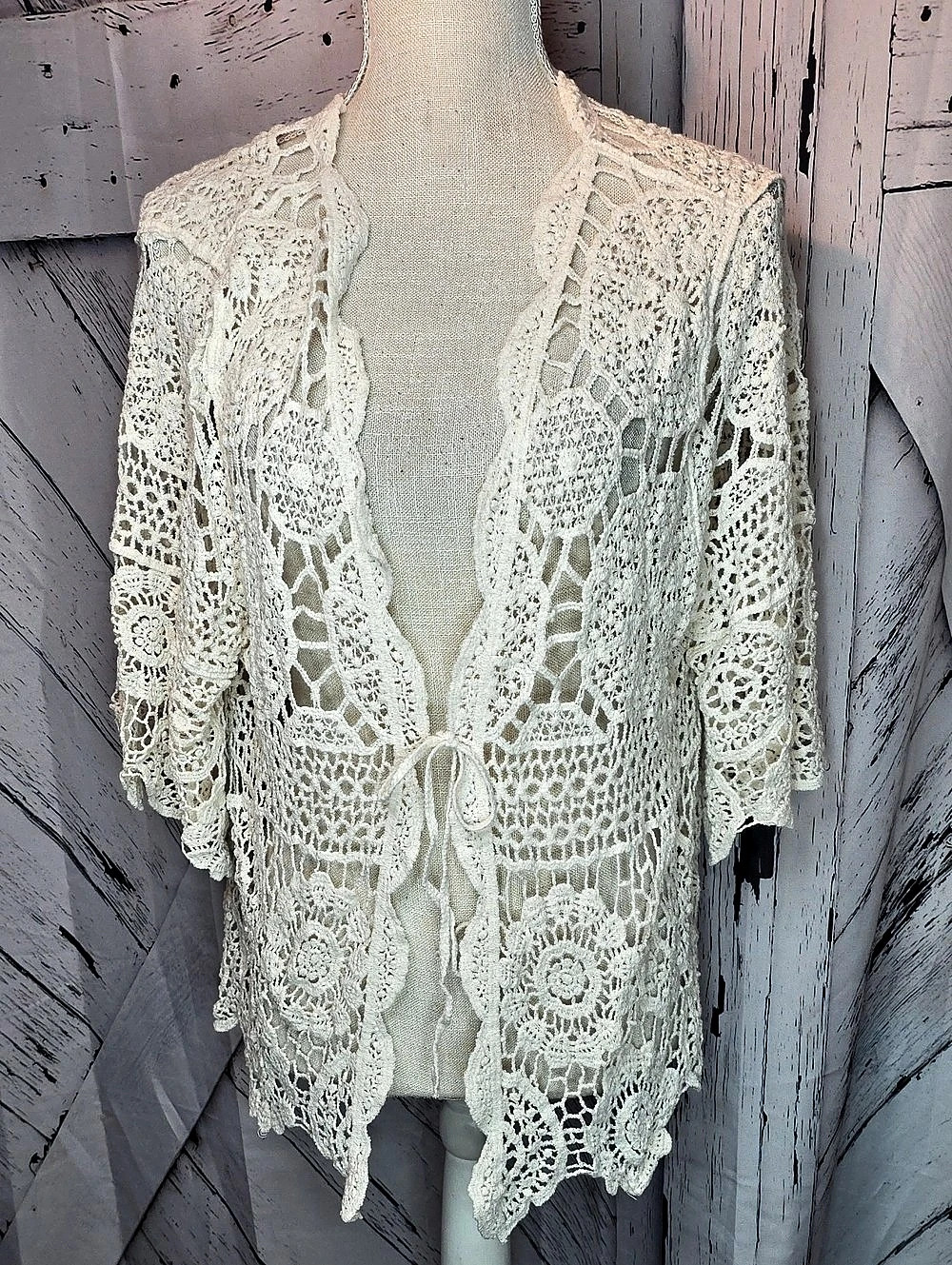 AZ Cotton Crochet Lace Light Jacket in Antique White Large